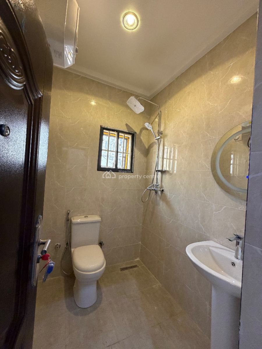 Luxury 3 Bedroom Flat with a Bq, Gilmore, Jahi, Abuja, Flat / Apartment for Rent