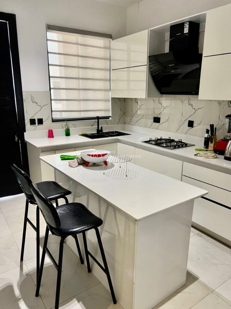 Distress Deal! Exquisite & Beautifully Furnished 3 Bedroom Penthouse, Lekki Phase 1, Lekki, Lagos, Flat / Apartment for Sale