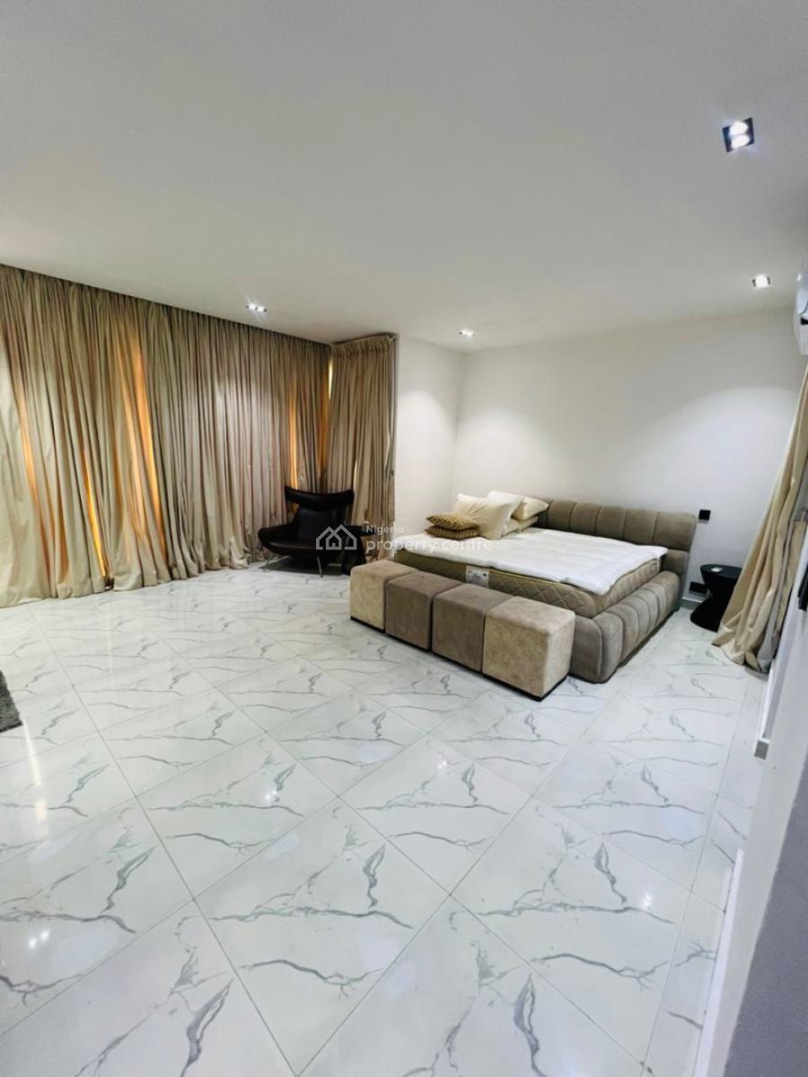 Distress Deal! Exquisite & Beautifully Furnished 3 Bedroom Penthouse, Lekki Phase 1, Lekki, Lagos, Flat / Apartment for Sale