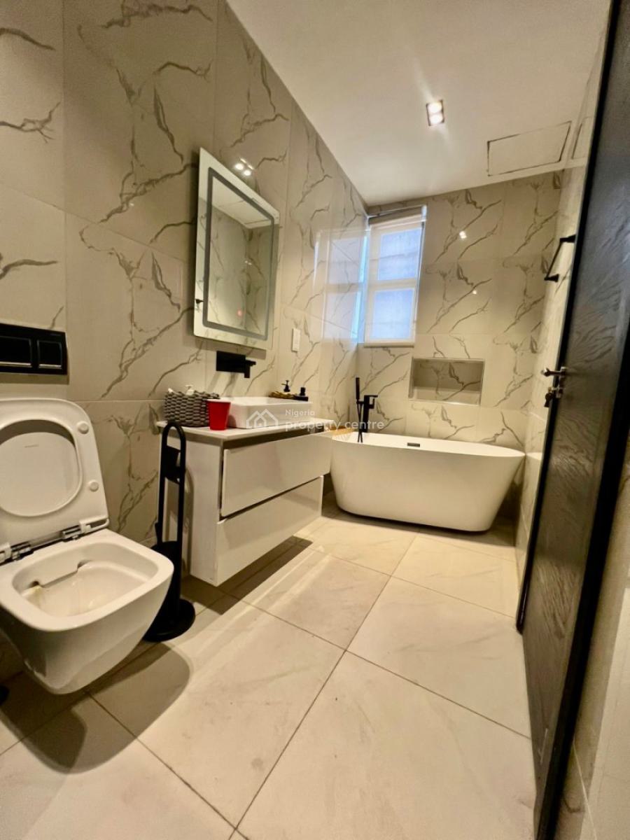 Distress Deal! Exquisite & Beautifully Furnished 3 Bedroom Penthouse, Lekki Phase 1, Lekki, Lagos, Flat / Apartment for Sale