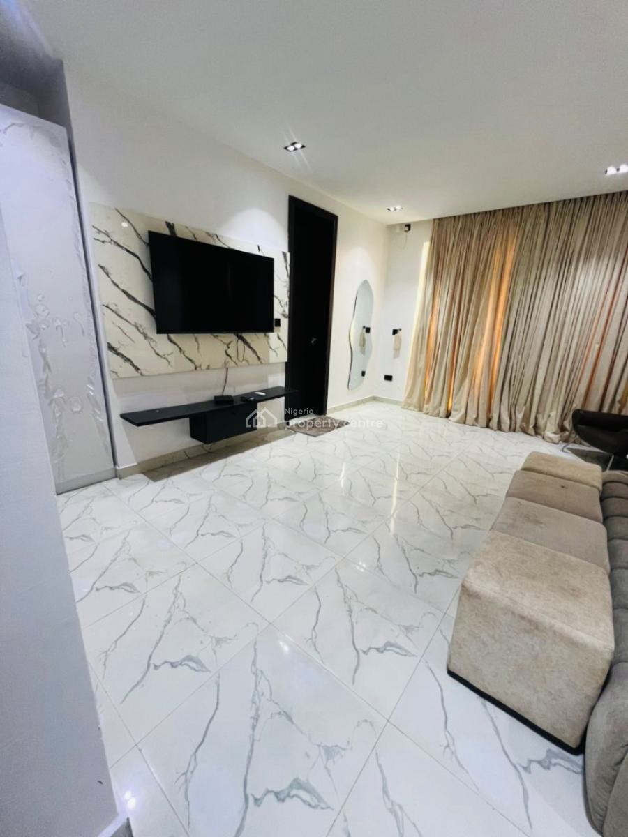 Distress Deal! Exquisite & Beautifully Furnished 3 Bedroom Penthouse, Lekki Phase 1, Lekki, Lagos, Flat / Apartment for Sale