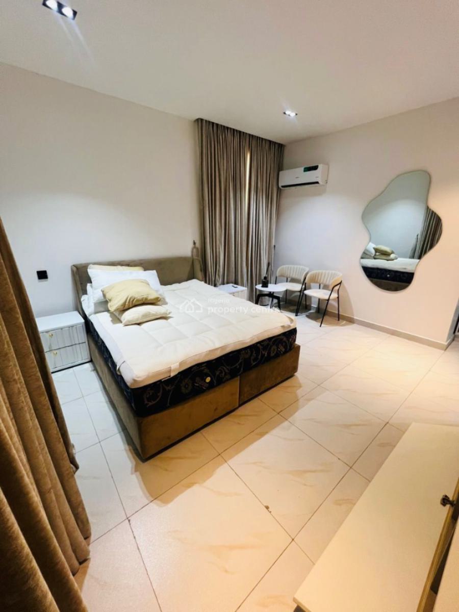 Distress Deal! Exquisite & Beautifully Furnished 3 Bedroom Penthouse, Lekki Phase 1, Lekki, Lagos, Flat / Apartment for Sale