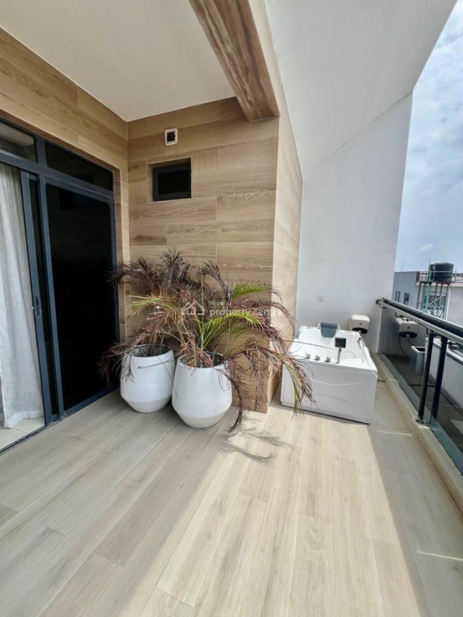 Distress Deal! Exquisite & Beautifully Furnished 3 Bedroom Penthouse, Lekki Phase 1, Lekki, Lagos, Flat / Apartment for Sale