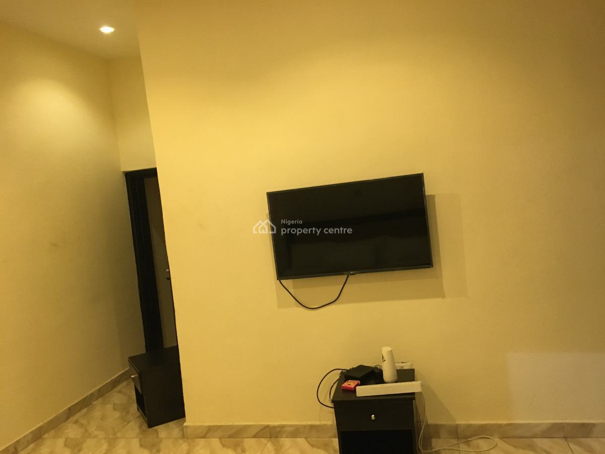 Fully Furnished 3 Bedrooms Bungalow, Behind Shonibare Estate, Maryland, Lagos, Terraced Bungalow Short Let