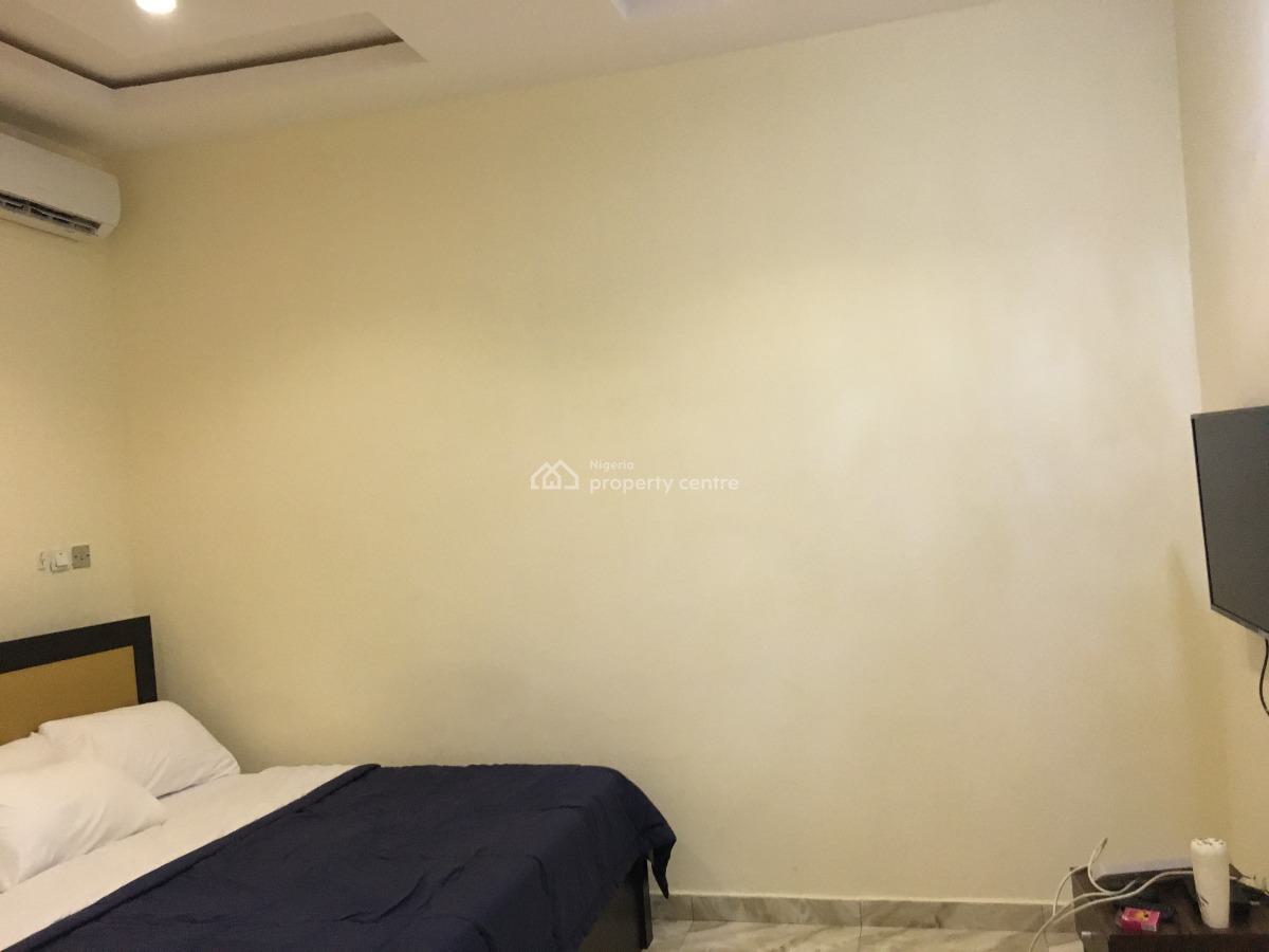 Fully Furnished 3 Bedrooms Bungalow, Behind Shonibare Estate, Maryland, Lagos, Terraced Bungalow Short Let