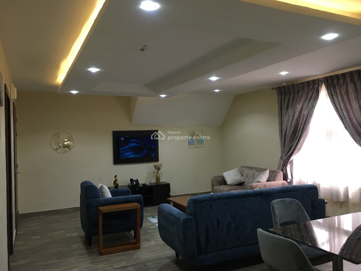 Fully Furnished 3 Bedrooms Penthouse, Behind Shonibare Estate, Maryland, Lagos, Flat / Apartment Short Let