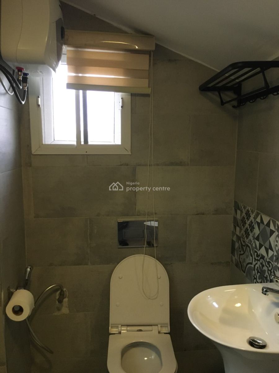 Fully Furnished 3 Bedrooms Penthouse, Behind Shonibare Estate, Maryland, Lagos, Flat / Apartment Short Let