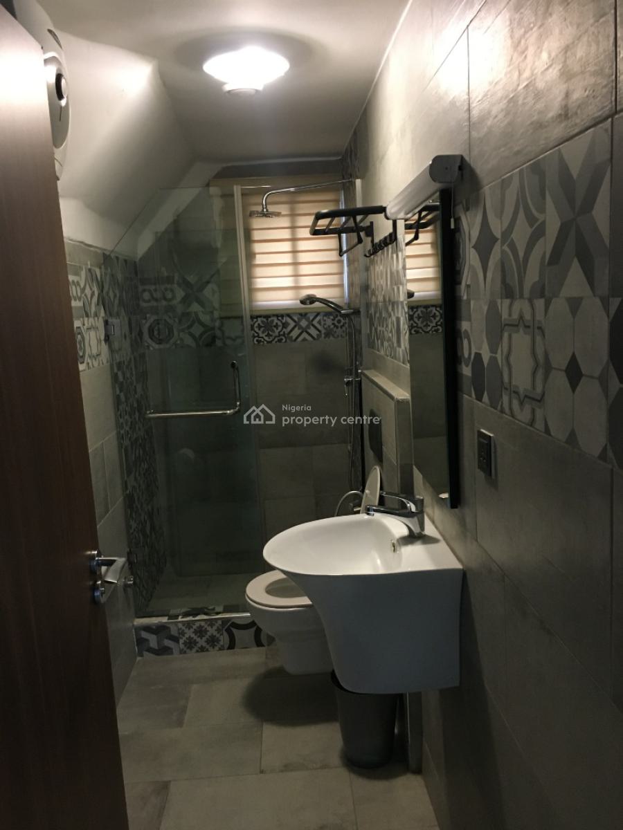 Fully Furnished 3 Bedrooms Penthouse, Behind Shonibare Estate, Maryland, Lagos, Flat / Apartment Short Let