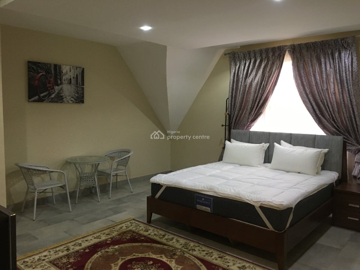 Fully Furnished 3 Bedrooms Penthouse, Behind Shonibare Estate, Maryland, Lagos, Flat / Apartment Short Let