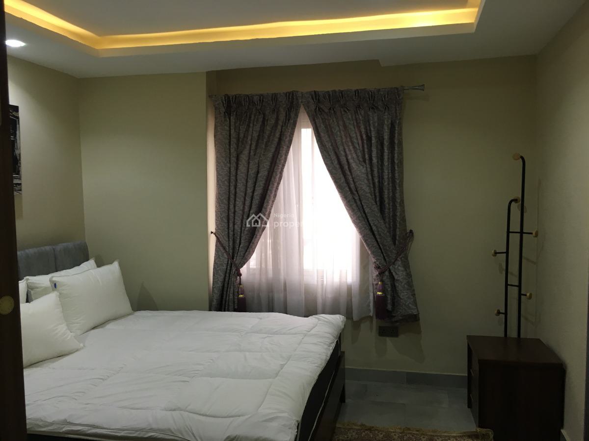 Fully Furnished 3 Bedrooms Penthouse, Behind Shonibare Estate, Maryland, Lagos, Flat / Apartment Short Let