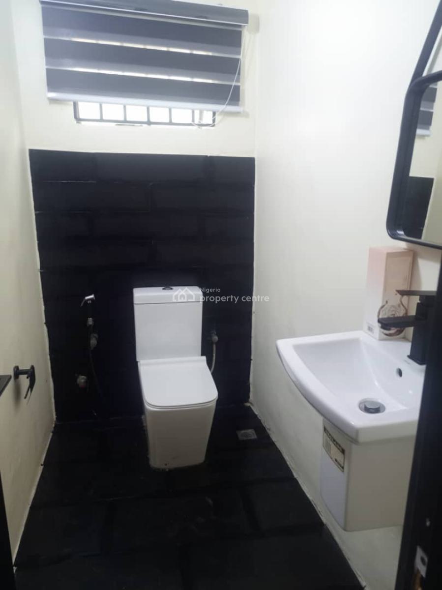 Tastefully Furnished 3 Bedroom Flat Located Inside a Serene Secured Ne, Ikeja Gra, Ikeja, Lagos, Flat / Apartment for Rent