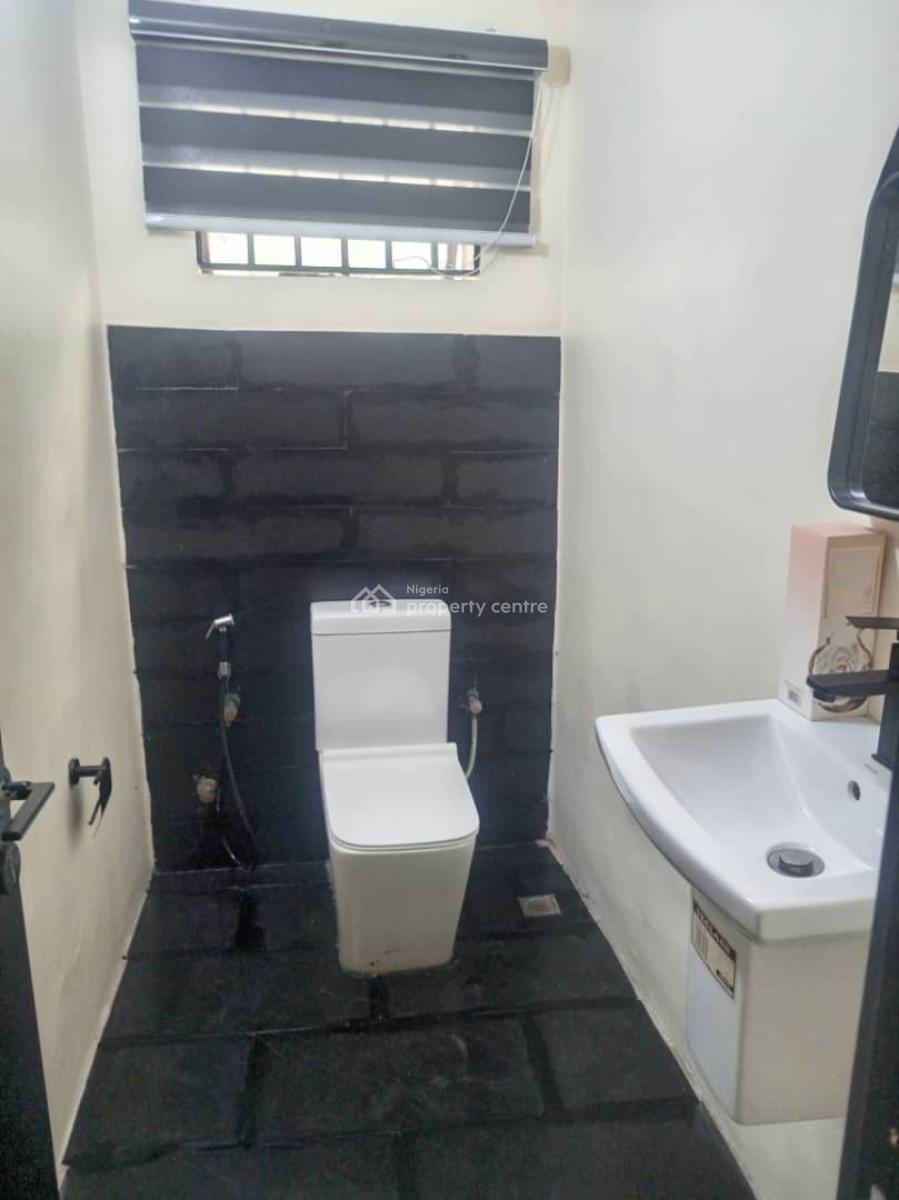 Tastefully Furnished 3 Bedroom Flat Located Inside a Serene Secured Ne, Ikeja Gra, Ikeja, Lagos, Flat / Apartment for Rent