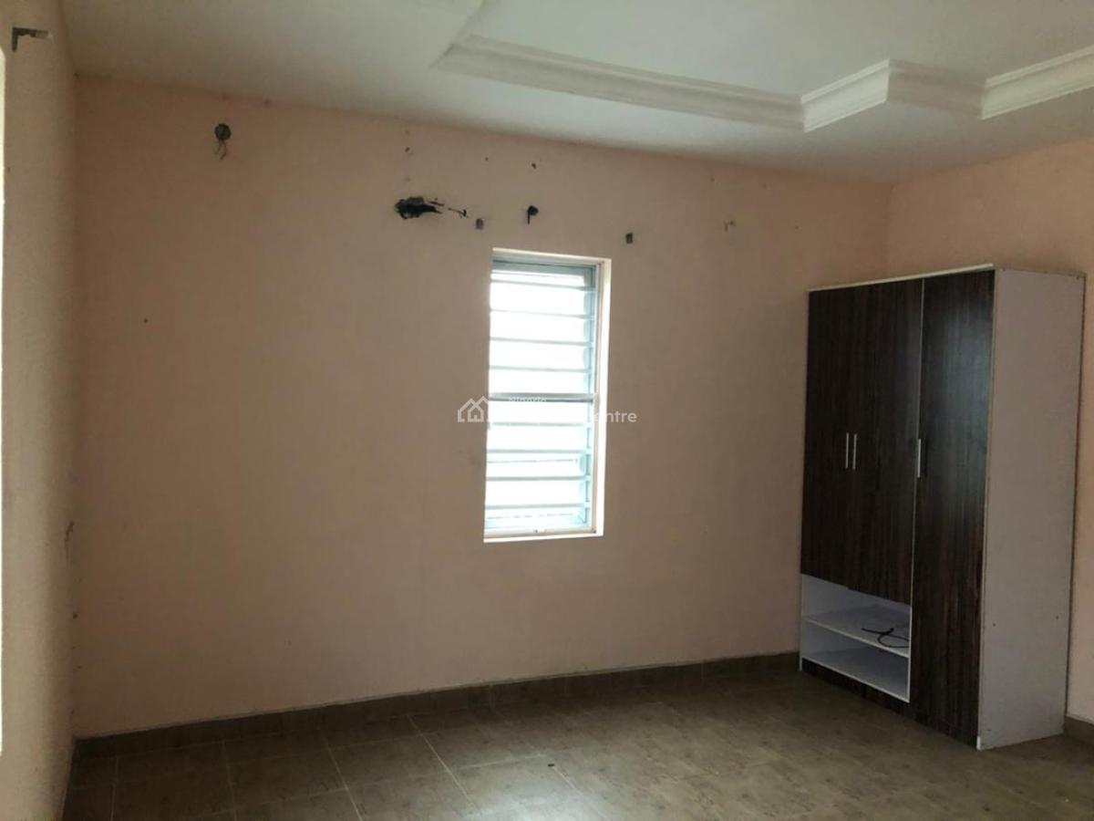 Relatively New 3 Bedroom Flat Plus 1 Room Located in a Serene Secured, Ikeja Gra, Ikeja, Lagos, Flat / Apartment for Rent