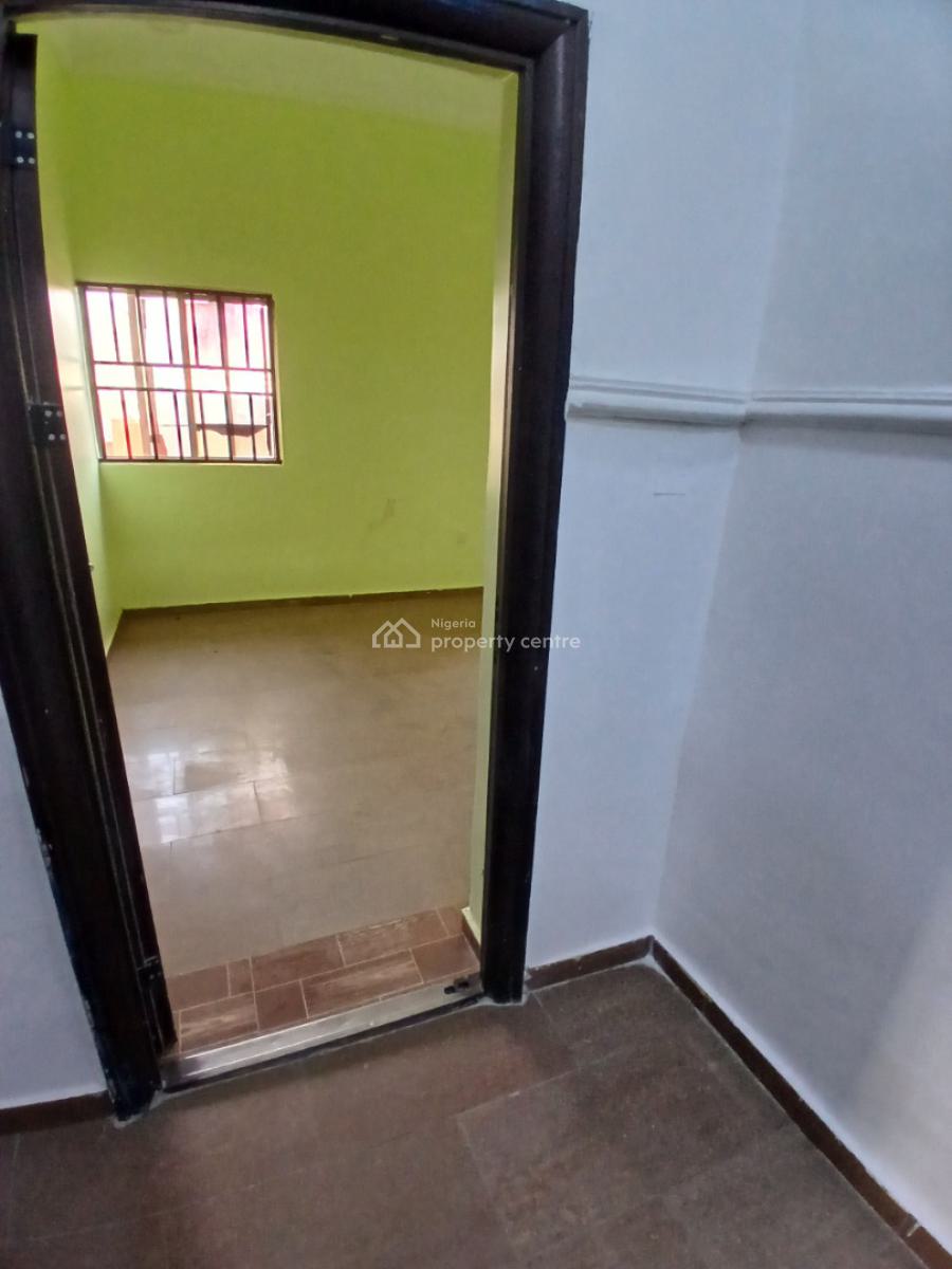 a Room Office Space with Ac, Adetokunbo Ademola, Wuse 2, Abuja, Flat / Apartment for Rent