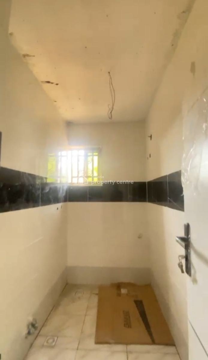 3 Bedroom Flat with a Room Bq, Utako, Abuja, Flat / Apartment for Rent