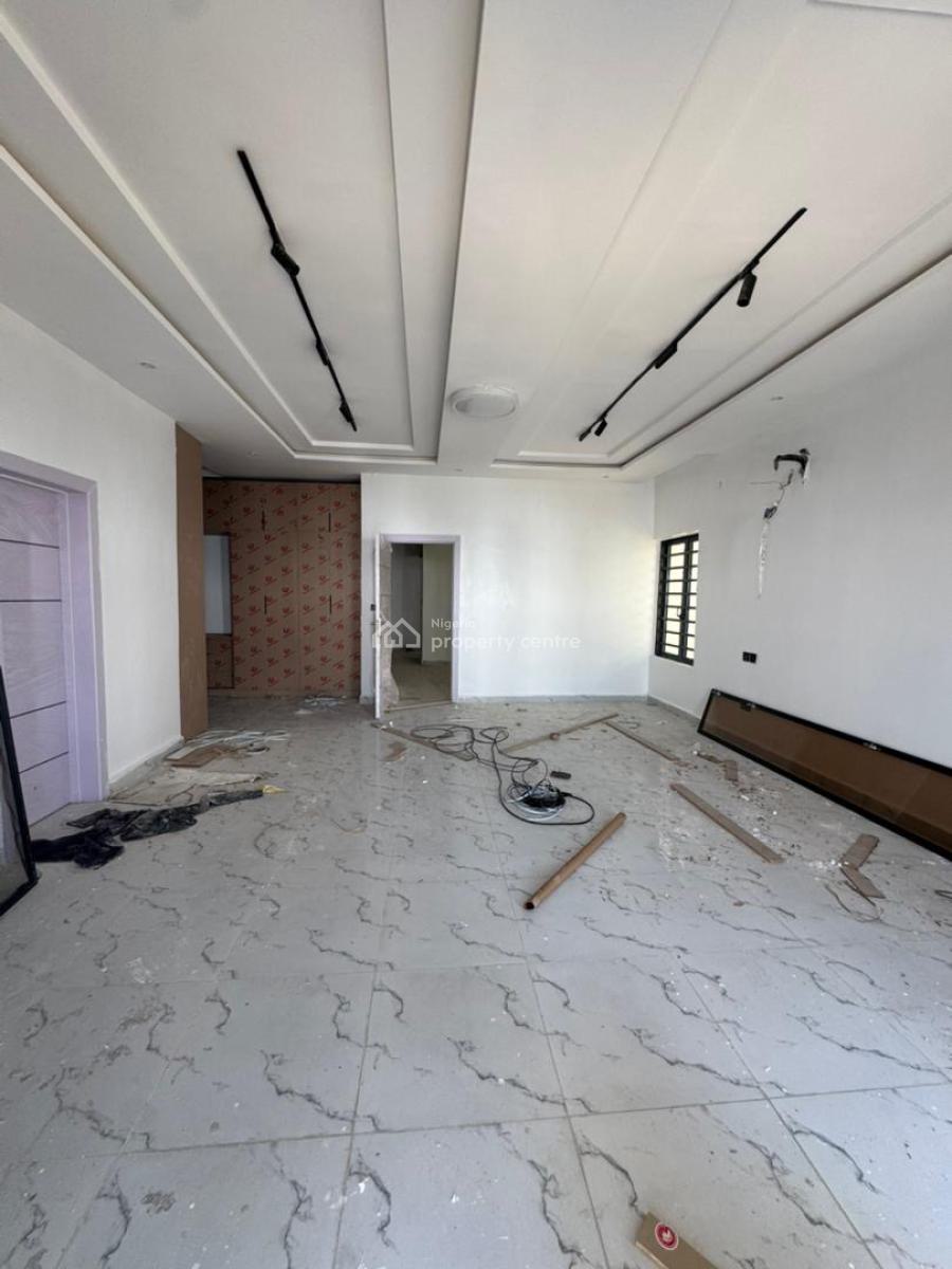 Very Spacious 4 Bedroom Duplex with Spacious En-suite Rooms Bq, Very Spacious 4 Bedroom Duplex with Spacious En-suite Rooms Bq, Vgc, Lekki, Lagos, Semi-detached Duplex for Sale