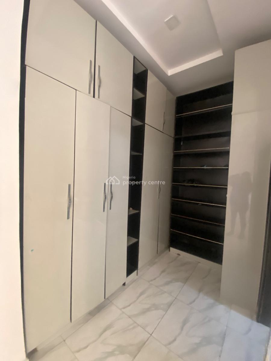 Spacious Neat and Well Maintained 4 Bedroom Terraced, Ikota, Lekki, Lagos, Terraced Duplex for Rent