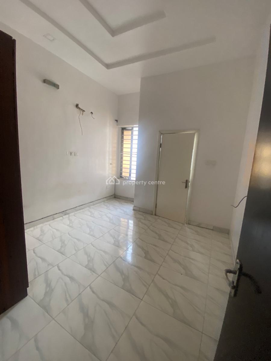 Spacious Neat and Well Maintained 4 Bedroom Terraced, Ikota, Lekki, Lagos, Terraced Duplex for Rent