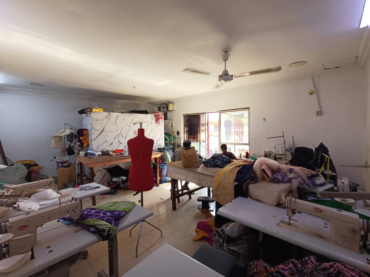 50sqm Office / Shop Space on The Second Floor, Wuse 2, Abuja, Shop for Rent