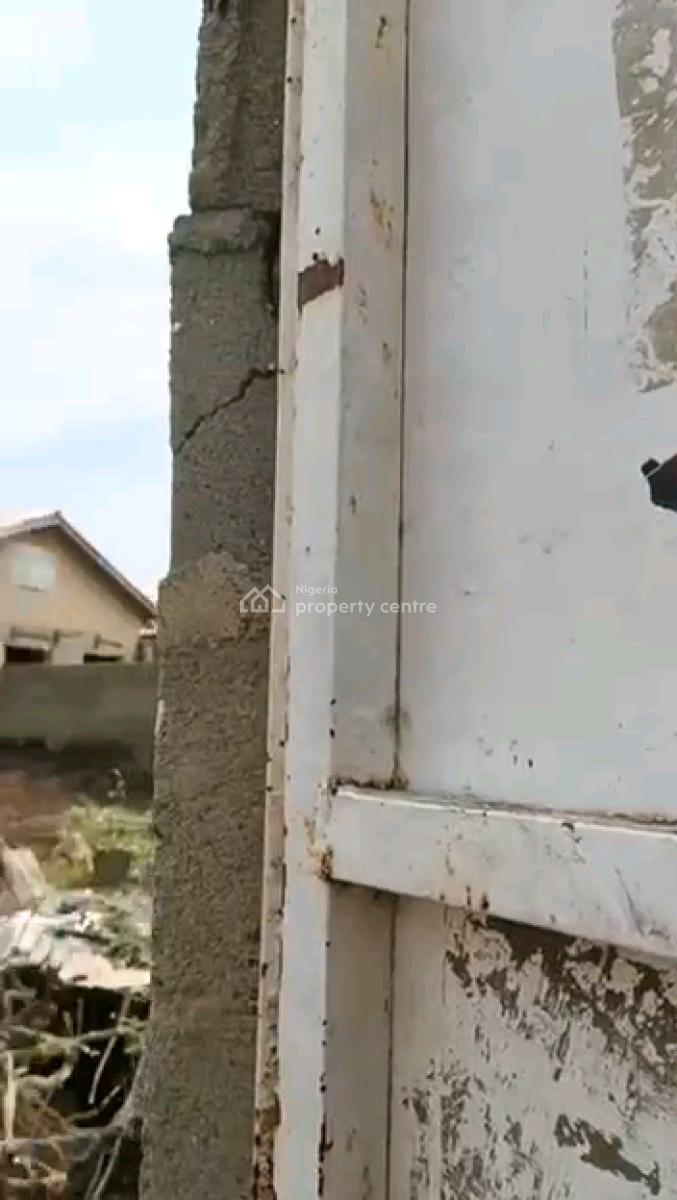 Bare-land Measuring  624,423 Sqm, Baale, New Garage, Gbagada, Lagos, Mixed-use Land for Sale