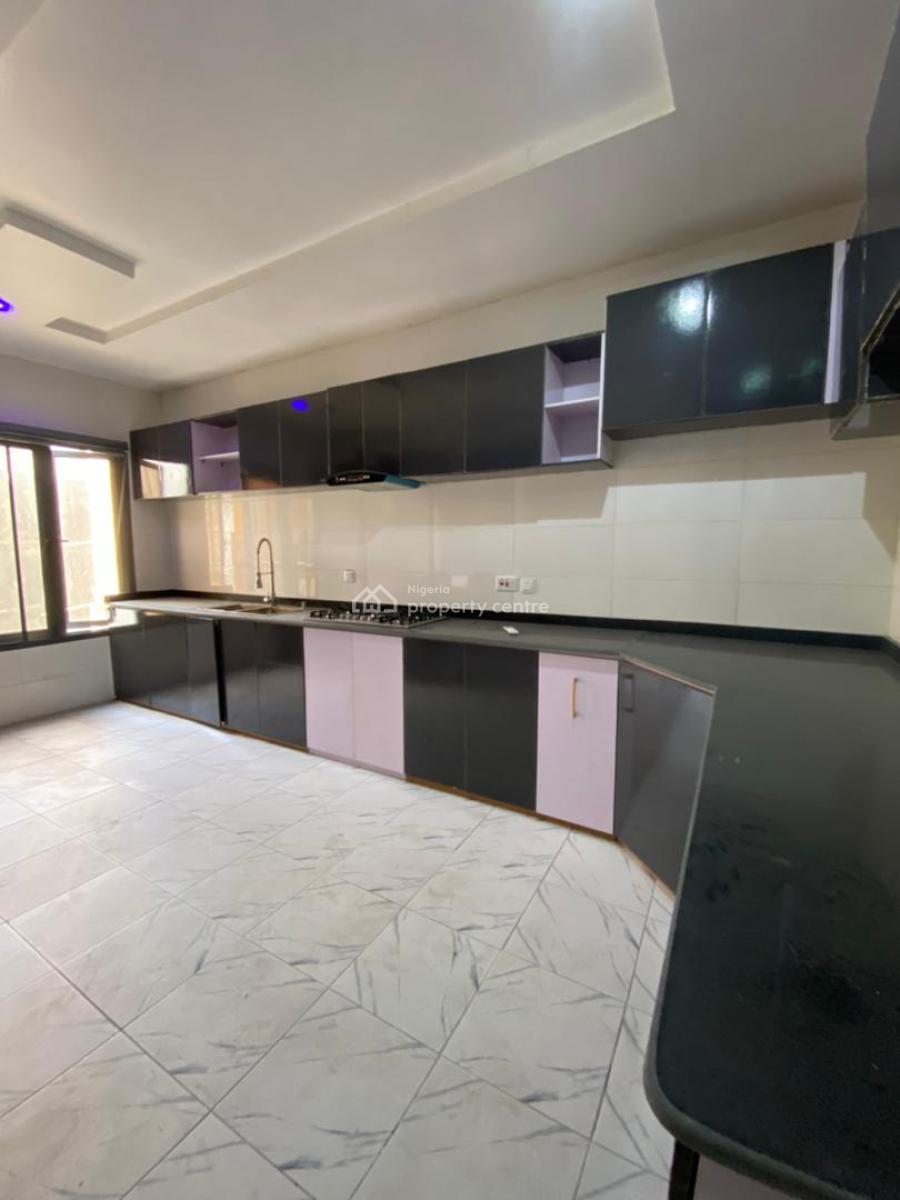 Lovely 5 Bedroom Maisonette Within a Serene Vicinity, Ikate, Lekki, Lagos, Flat / Apartment for Sale