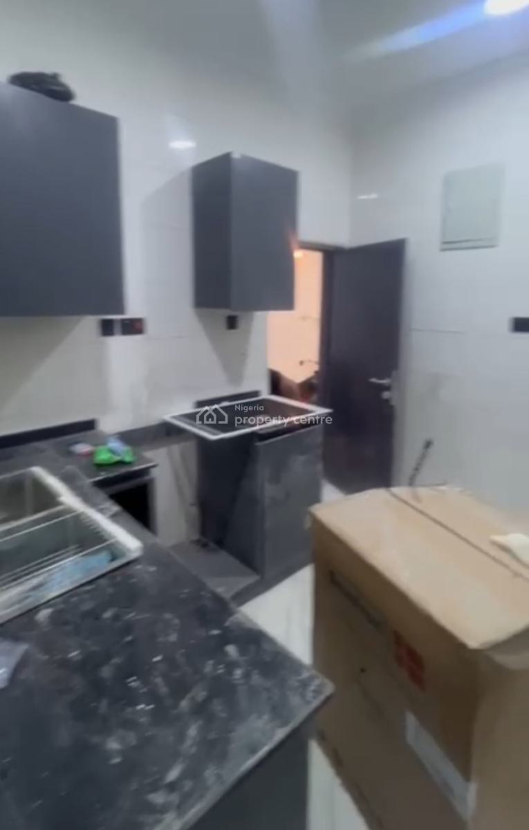 Clean Pay & Pack in 3 Bedroom Terrace Duplex , Tarred Road, Kado Estate, Kado, Abuja, Terraced Duplex for Rent