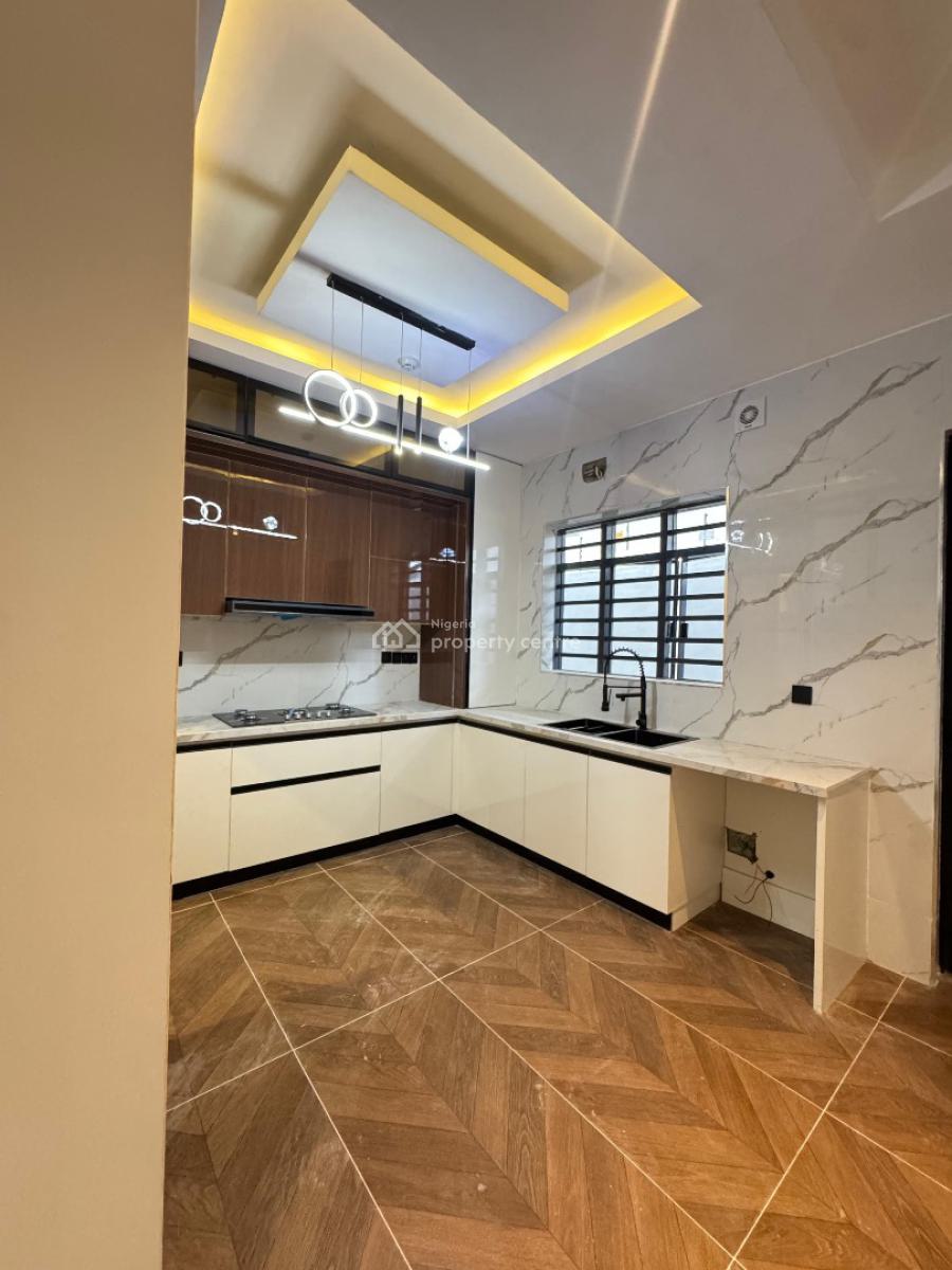 Classy  4 Bedroom Terrace with a Bq in a Secure Location, Lekki Phase 1, Lekki, Lagos, Terraced Duplex for Sale