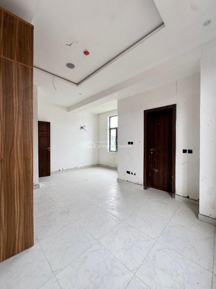 Spacious 2 Bedroom Apartments with Pool, Elevator, Gym, Lekki Phase 1, Lekki, Lagos, Flat / Apartment for Sale