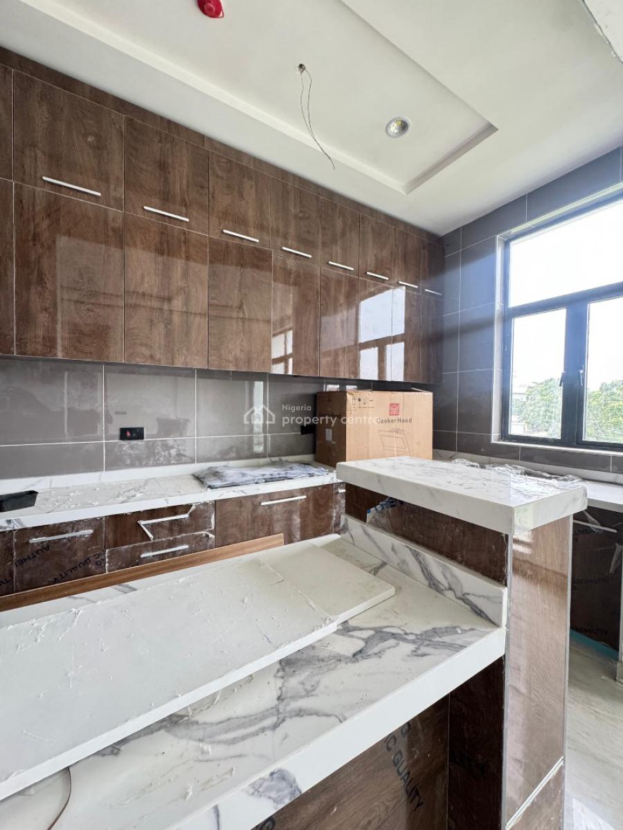 Spacious 2 Bedroom Apartments with Pool, Elevator, Gym, Lekki Phase 1, Lekki, Lagos, Flat / Apartment for Sale