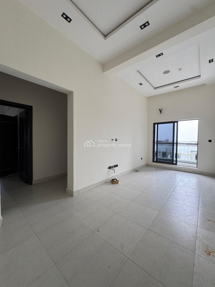 Spacious 3 Bedroom Pentfloor Apartment with Bq, Lekki Phase 1, Lekki, Lagos, Flat / Apartment for Sale