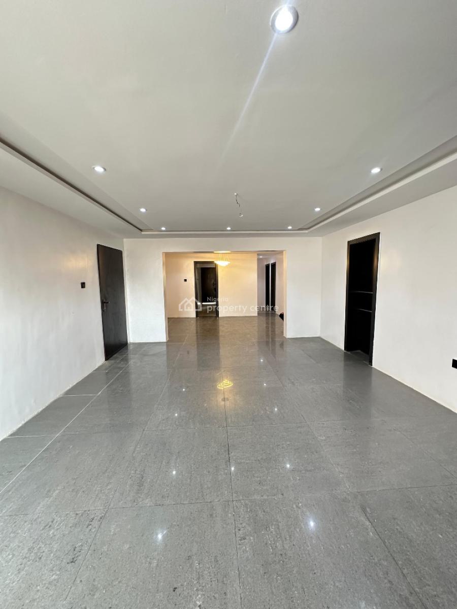 Standard Luxury Spacious 3 Bedroom Apartment, Lekki Phase 1, Lekki, Lagos, Flat / Apartment for Sale