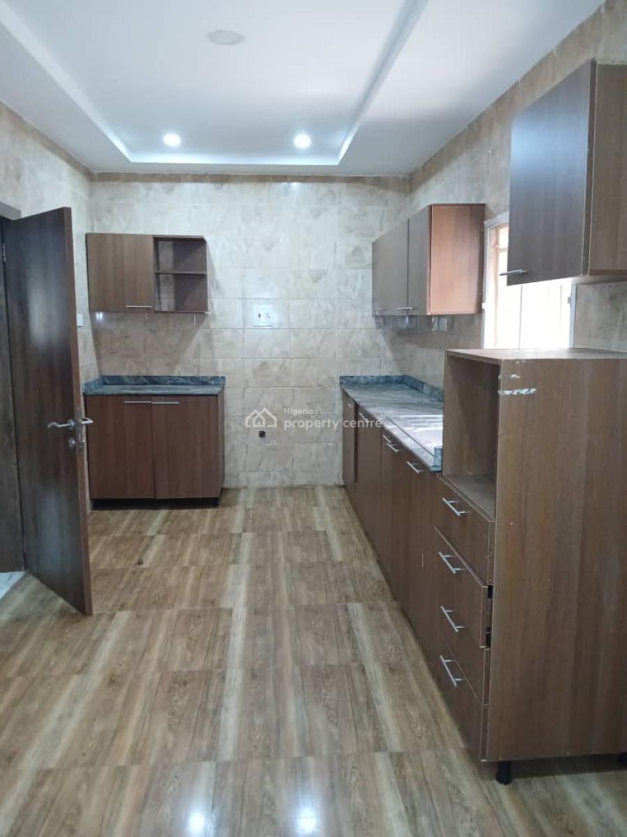 Luxury 3 Bedroom Flat. Ground Floor, By Mobile, Mabushi, Abuja, Flat / Apartment for Rent