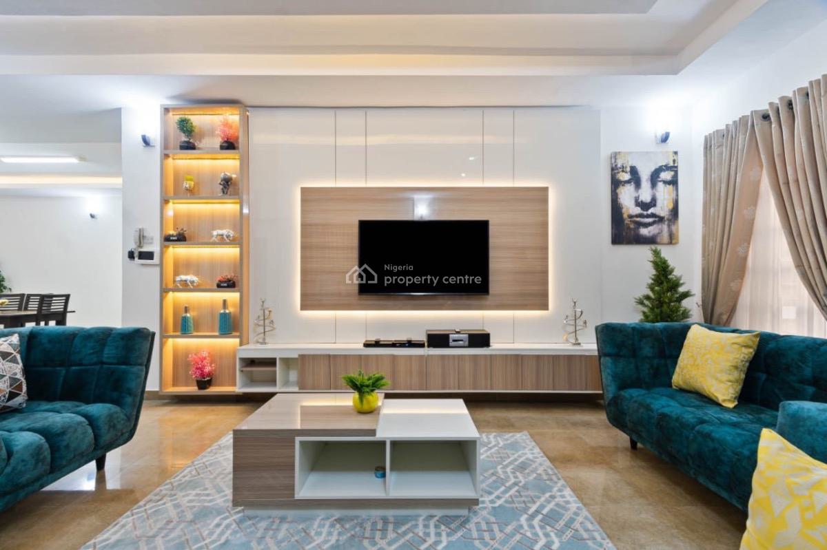 Luxury 3 Bedroom Apartment with Gym Available., Lekki, Lagos, Flat / Apartment Short Let