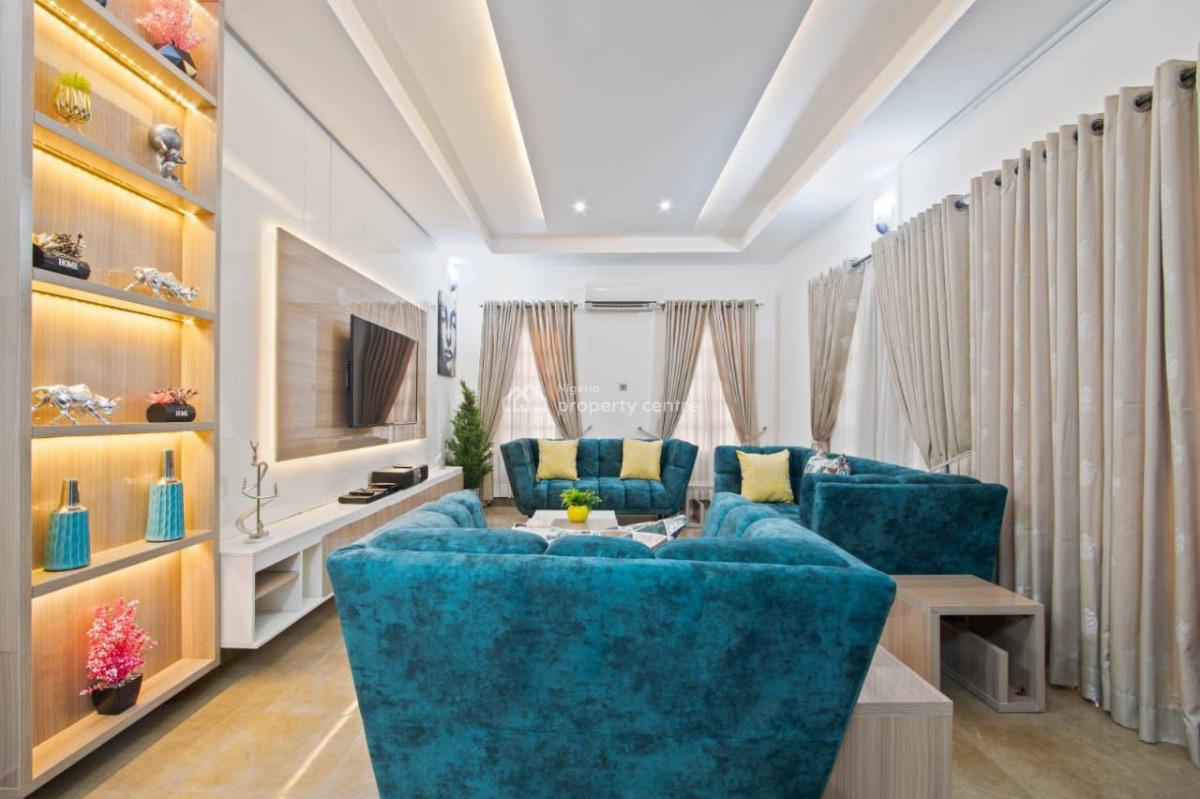 Luxury 3 Bedroom Apartment with Gym Available., Lekki, Lagos, Flat / Apartment Short Let