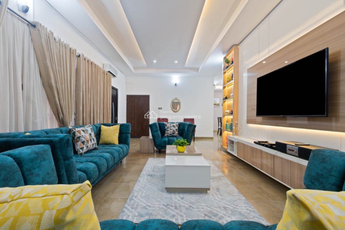 Luxury 3 Bedroom Apartment with Gym Available., Lekki, Lagos, Flat / Apartment Short Let