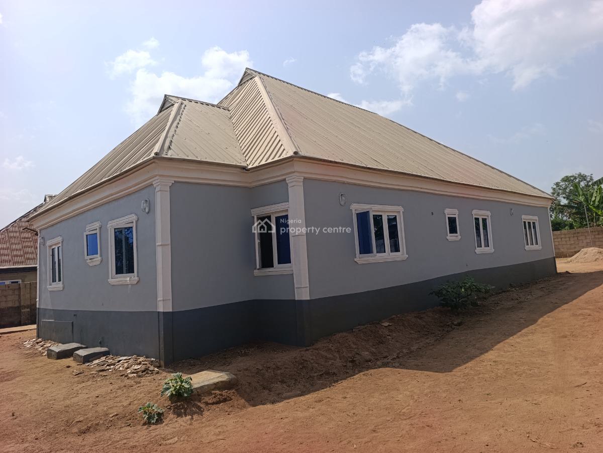 4 Bedroom Flat, Oke Odu After Orita Obele, Akure, Ondo, House for Sale