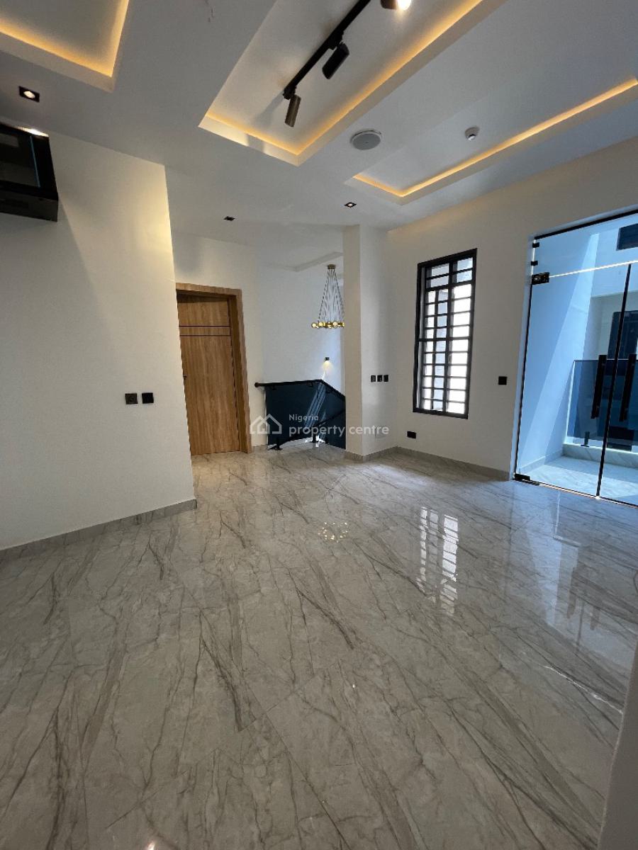 a 4 Bedroom Terrace, Lekki Right, Lekki Phase 1, Lekki, Lagos, Terraced Duplex for Sale