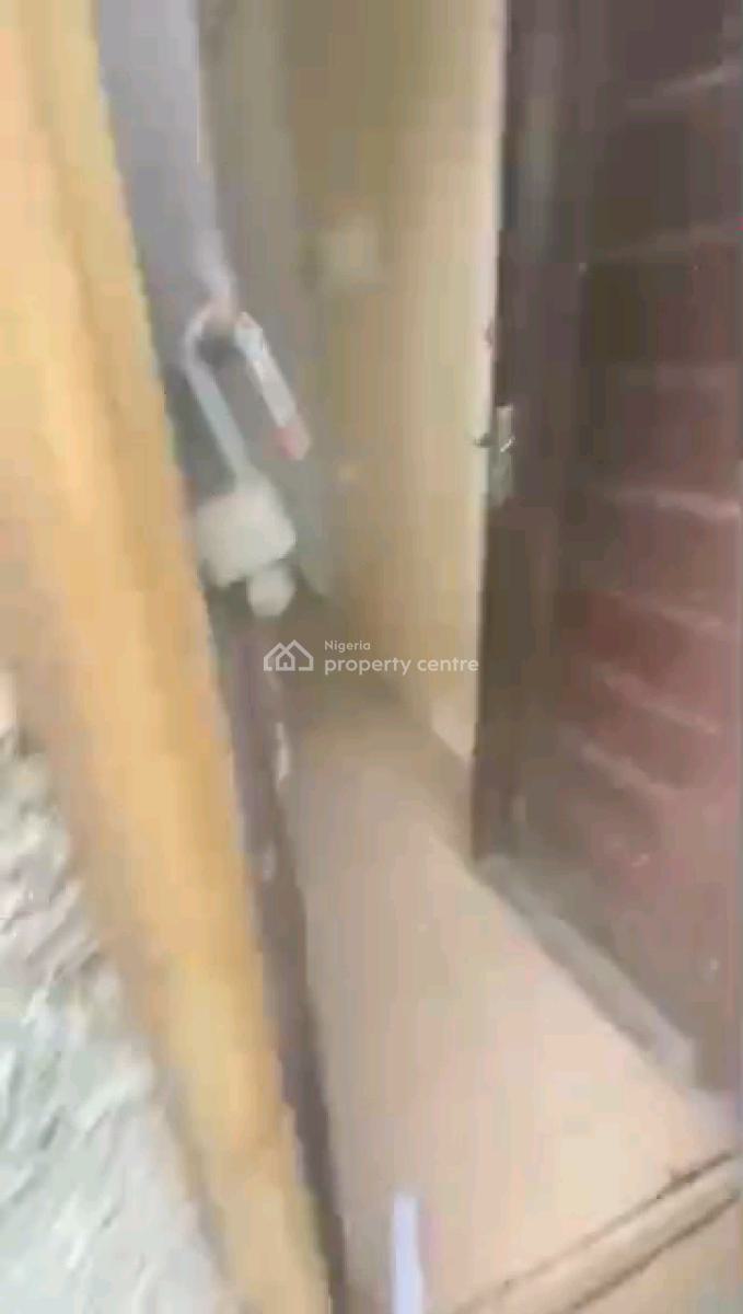 Standard Self Contain, Off Odunsi Road, Bariga, Shomolu, Lagos, Self Contain (single Rooms) for Rent