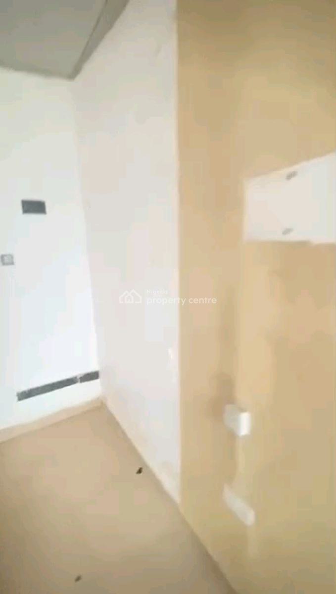 Standard Self Contain, Off Odunsi Road, Bariga, Shomolu, Lagos, Self Contain (single Rooms) for Rent