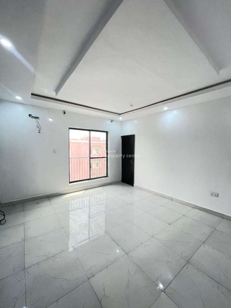 1 Bedroom Apartment, Lekki Phase 1, Lekki, Lagos, Mini Flat (room and Parlour) for Sale