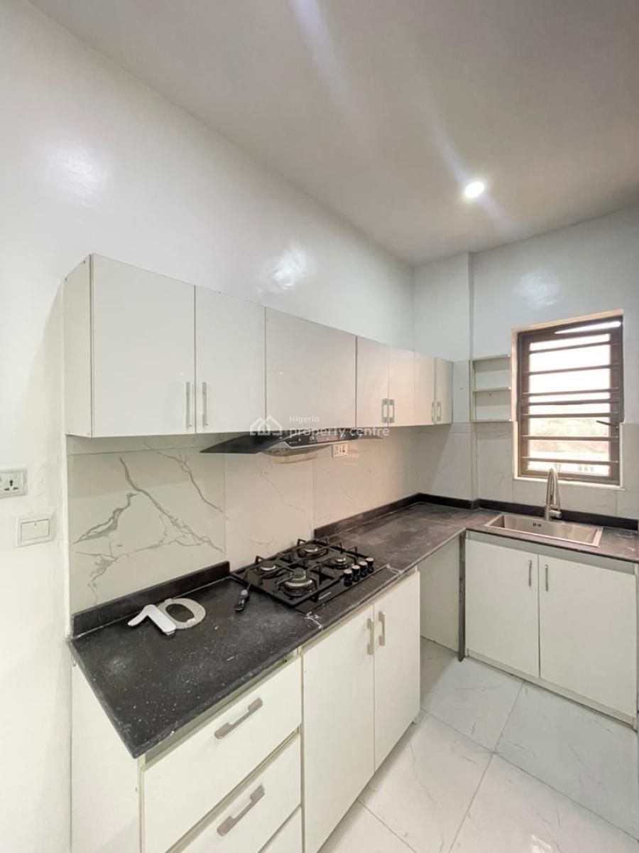 1 Bedroom Apartment, Lekki Phase 1, Lekki, Lagos, Mini Flat (room and Parlour) for Sale