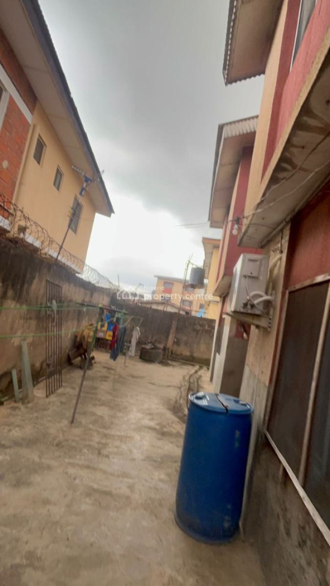 Distressconsisting of 1 Unit of 3-bedroom Flat ,3 Units of 2-bedroom, Irawo, Off Ikorodu Road, Ikorodu, Lagos, Block of Flats for Sale