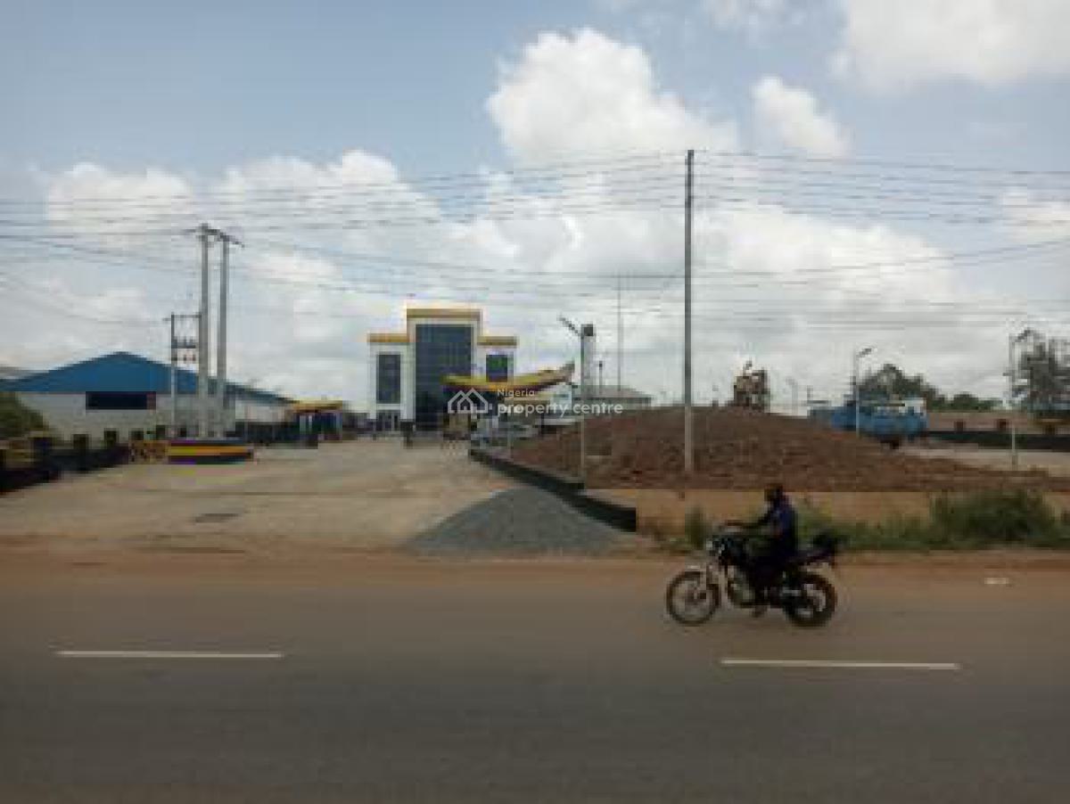 Luxury Office and Shop Spaces, Petrocam Station, Mowe Ofada, Ogun, Plaza / Complex / Mall for Rent
