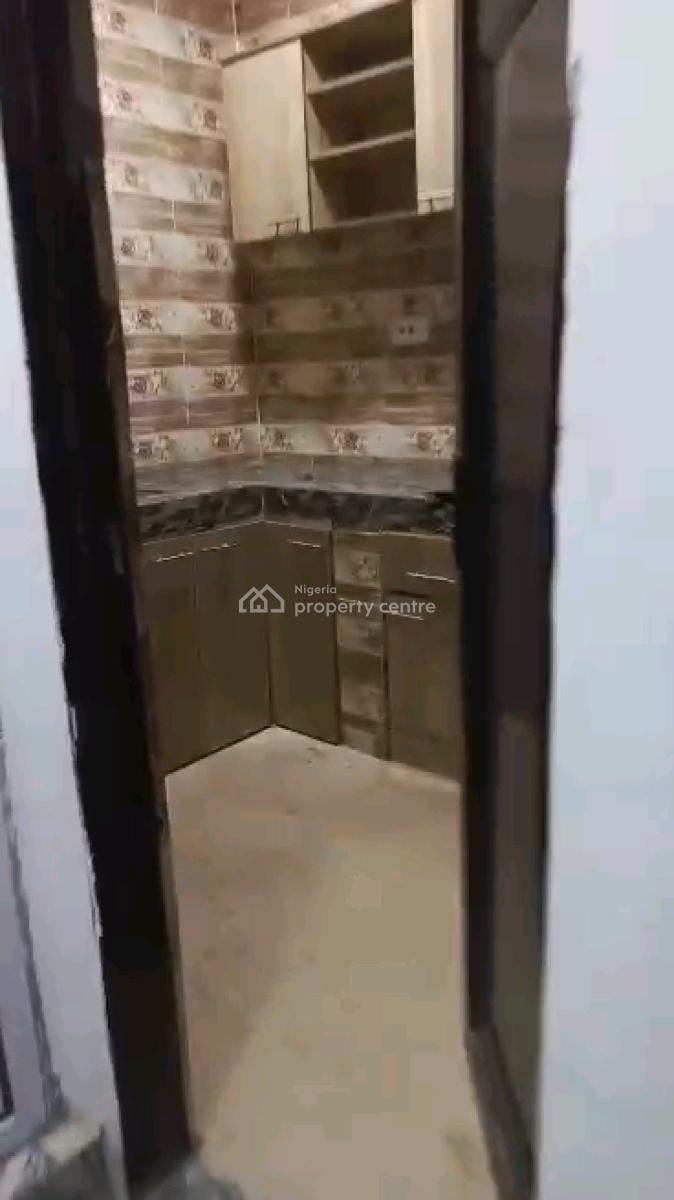 Newly Built Mini Flat, Ayorinde Street, Ladilak, Pedro, Gbagada, Lagos, Mini Flat (room and Parlour) for Rent