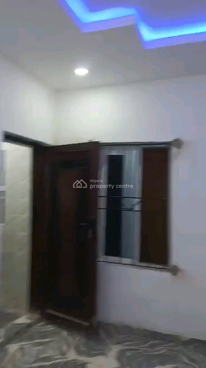 Newly Built Mini Flat, Ayorinde Street, Ladilak, Pedro, Gbagada, Lagos, Mini Flat (room and Parlour) for Rent