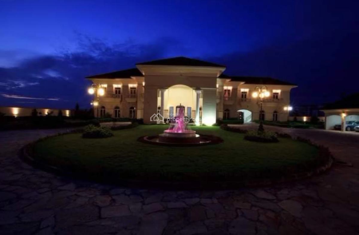 7 Bedroom Stand Alone Water Front Villa Duplex, Banana Island, Ikoyi, Lagos, Detached Duplex for Sale