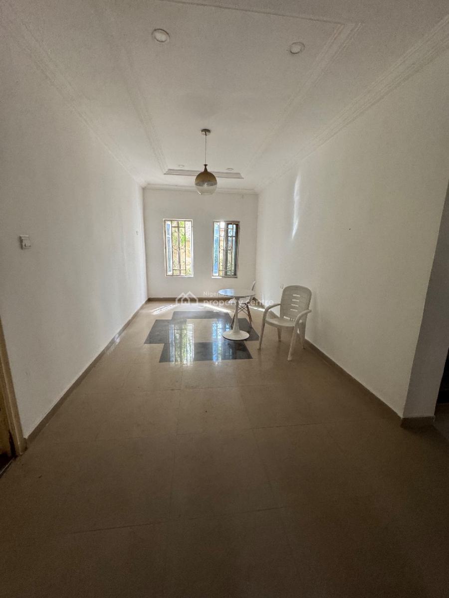 Spacious 3 Bedrooms Terrace Duplex, Mabushi, Abuja, Office Space for Rent