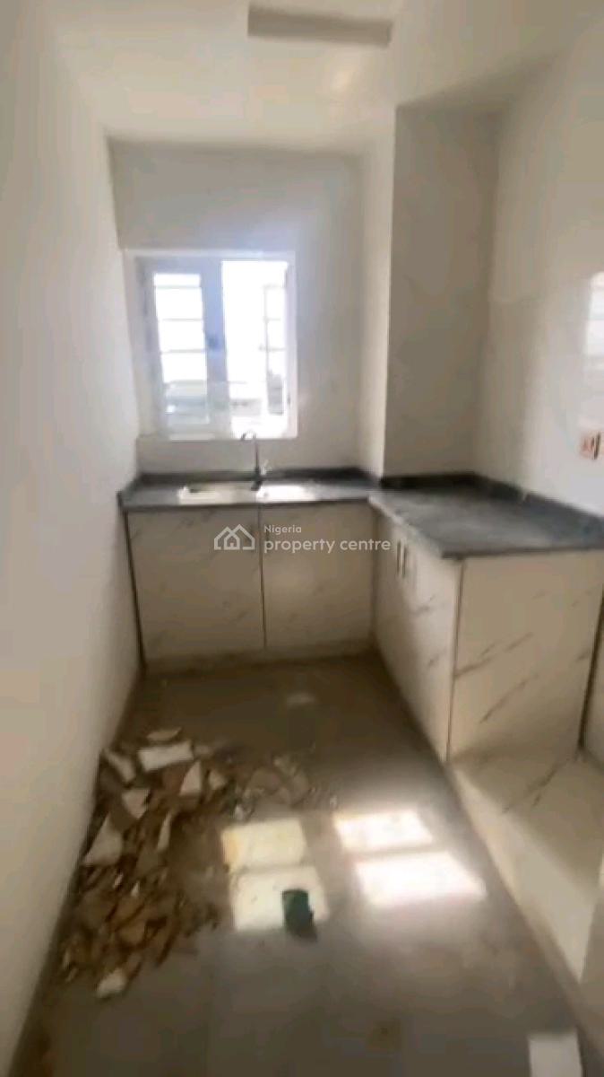 Standard Miniflat Upstairs  Screeded Walls, Pop, Wardrobe, Opposite Adekunle Estate, Yaba, Lagos, Mini Flat (room and Parlour) for Rent