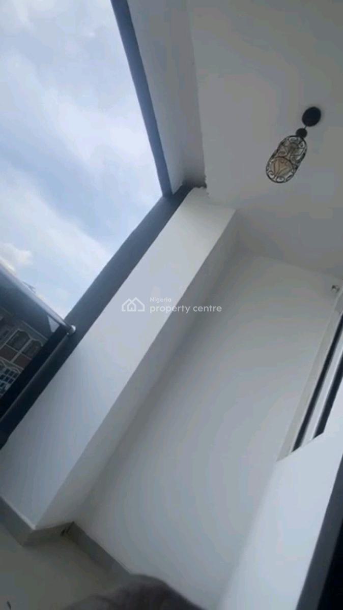 Standard Miniflat Upstairs  Screeded Walls, Pop, Wardrobe, Opposite Adekunle Estate, Yaba, Lagos, Mini Flat (room and Parlour) for Rent