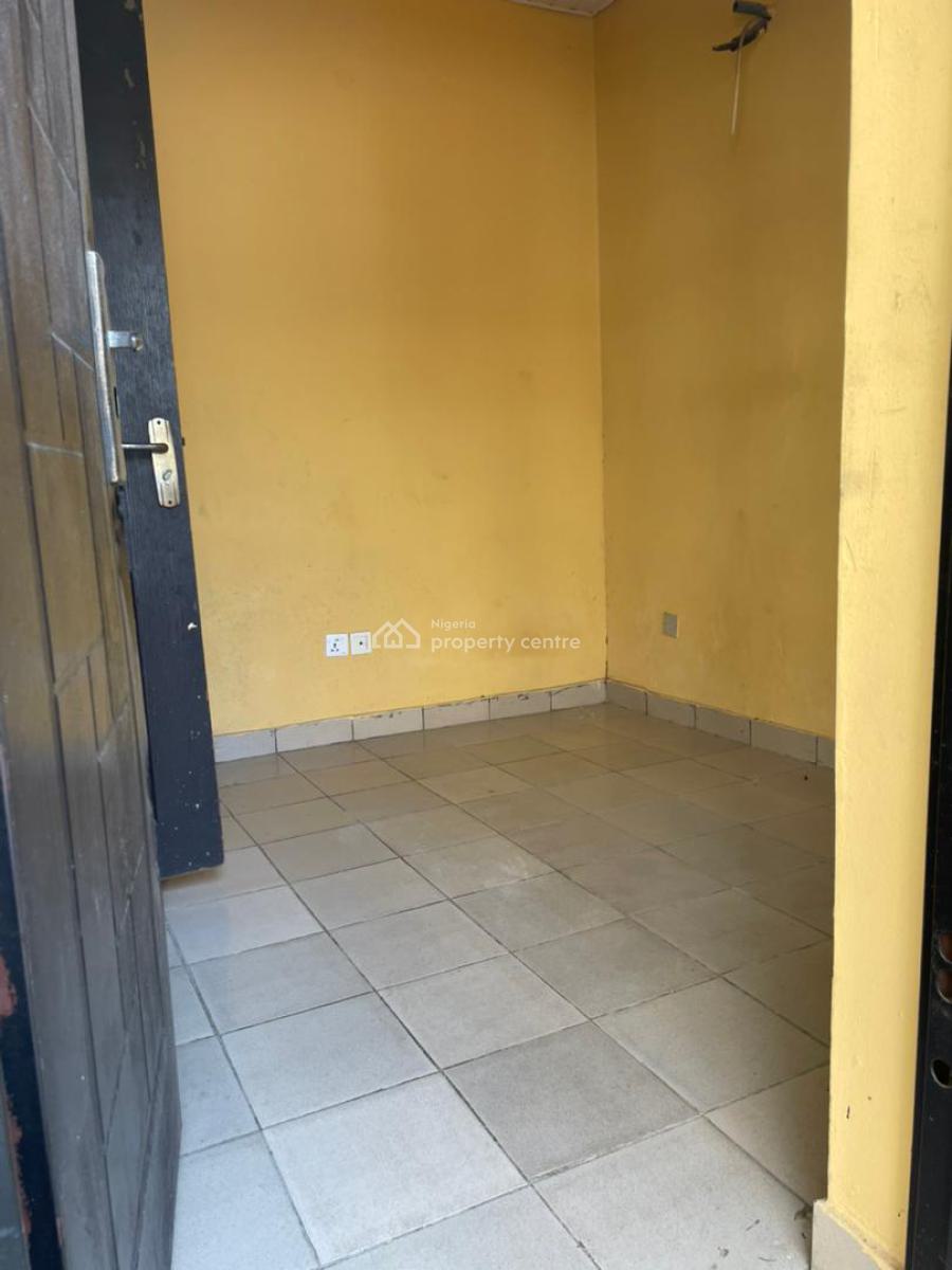 Boys Quarters, Buenavista Estate, Lekki, Lagos, Self Contain (single Rooms) for Rent